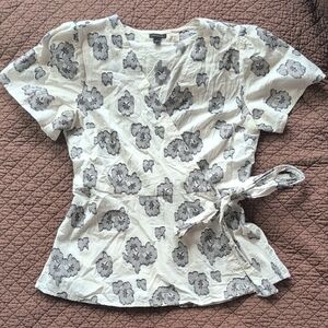 Ann Taylor Cream Wrap Blouse with Tie Front Short Sleeves